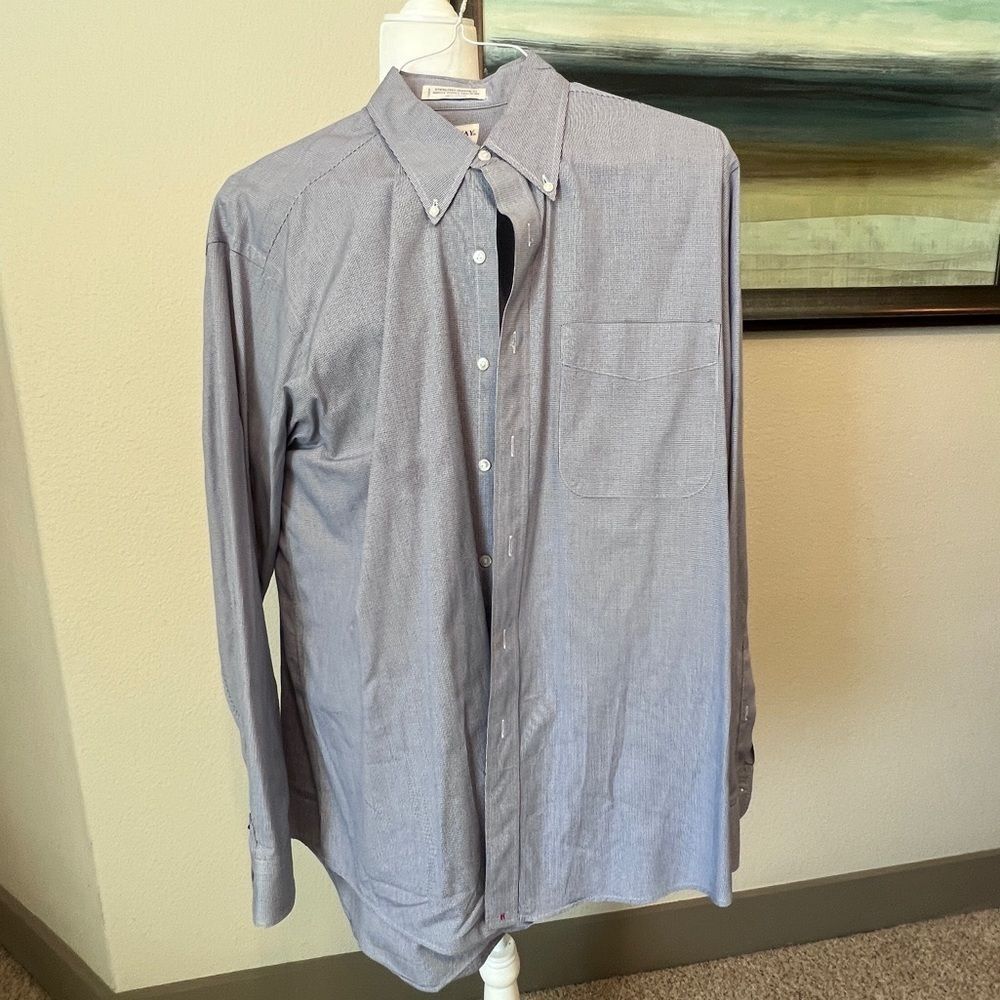 M15- Men’s 16/35 Hathaway Classic Button Down